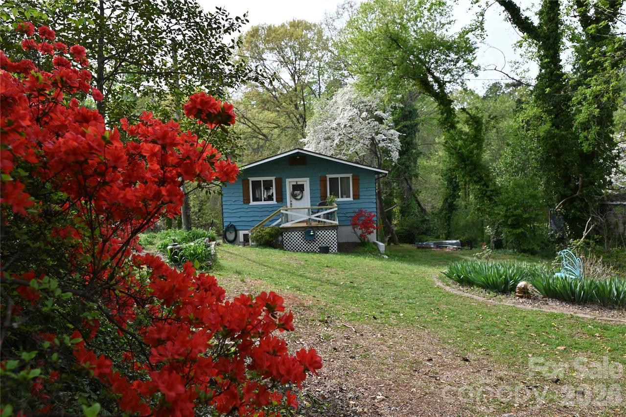 198 Clouse Ln., Taylorsville, NC 28681