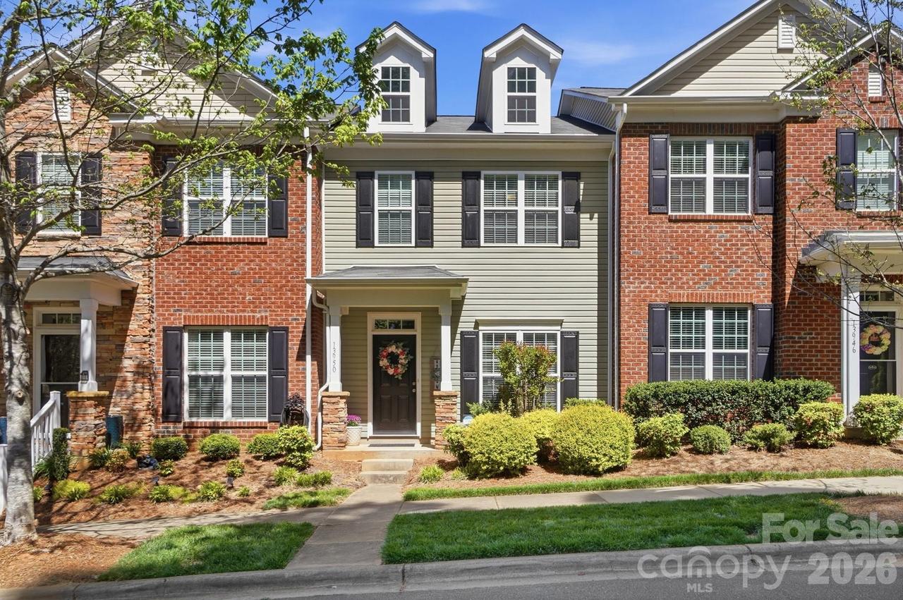 13950 Cypress Woods Dr., Huntersville, NC 28078