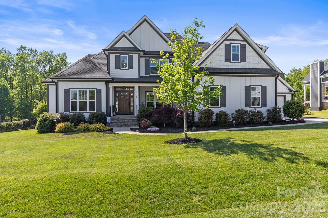 208 Hidden Meadows Dr., Mooresville, NC 28117