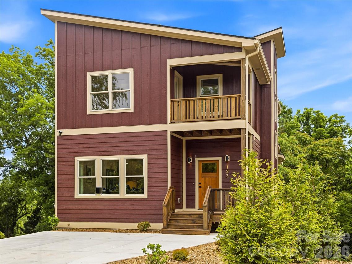 123 Third St., Asheville, NC 28803