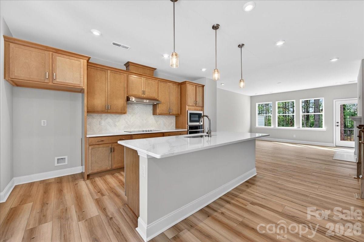 7925 Cedarsmith Ct., Charlotte, NC 28217