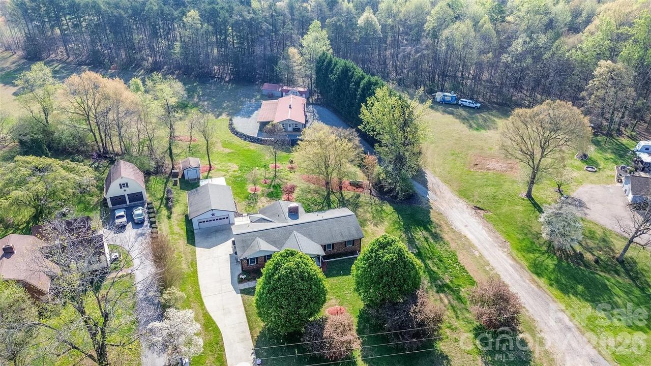 167 Southwood Dr., Statesville, NC 28677