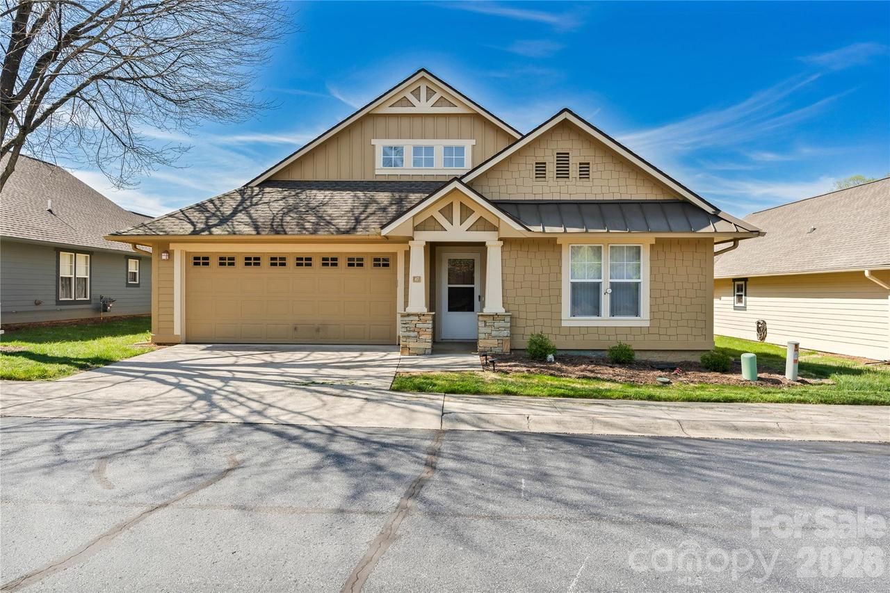 47 Barn Owl Way, Hendersonville, NC 28792