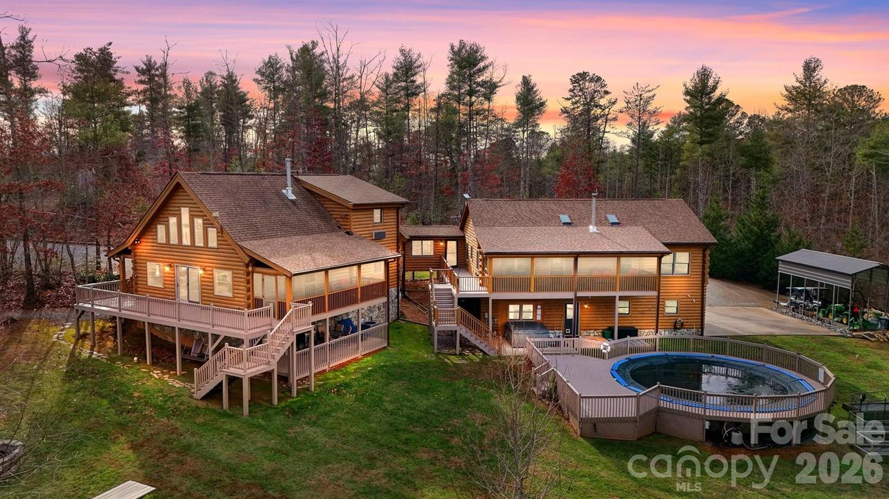 2257 Quiet Creek Ln., Lenoir, NC 28645