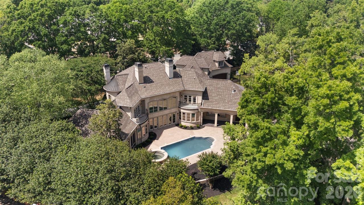 8600 Fairview Rd., Charlotte, NC 28226