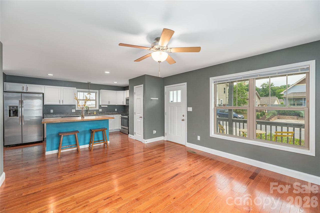 5 Declan Dr., Weaverville, NC 28787