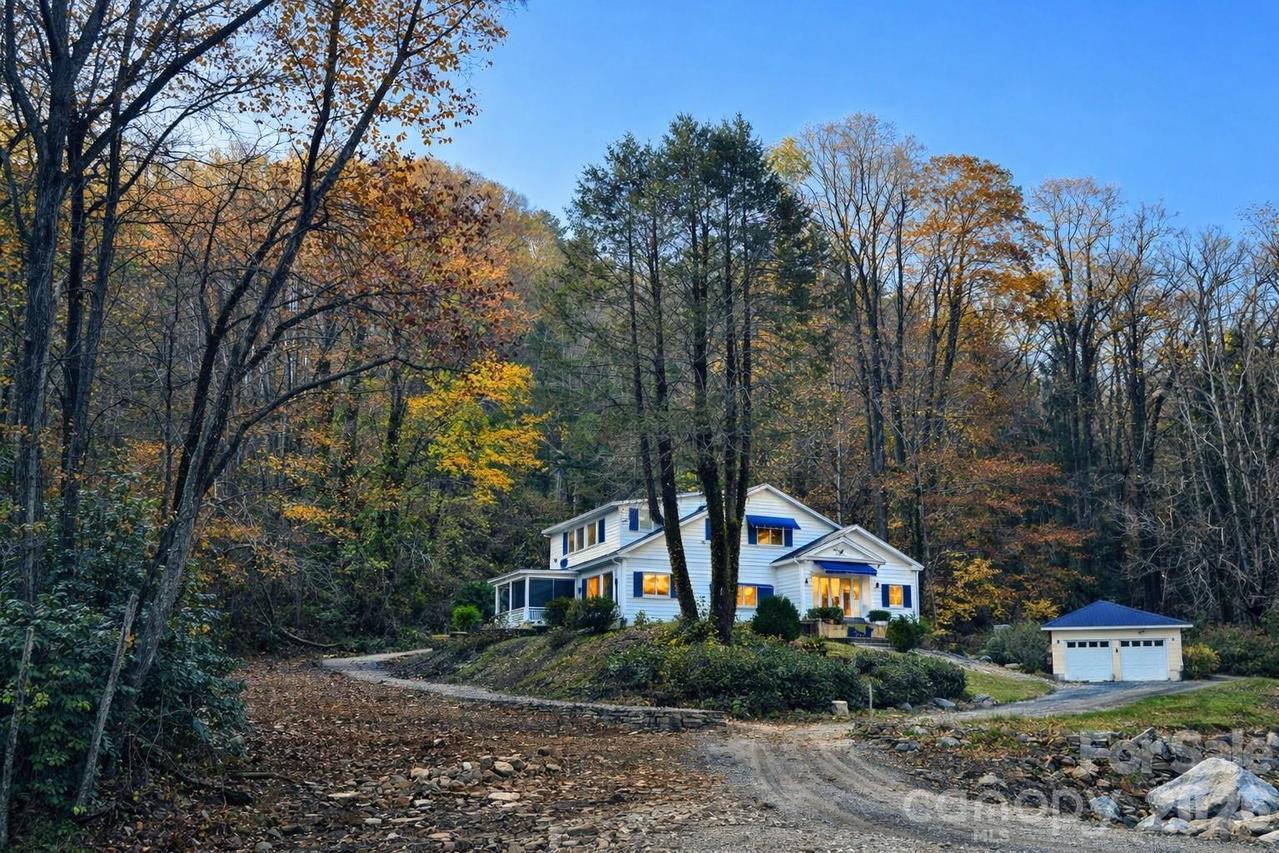 34 Landfair Ln., Hendersonville, NC 28792