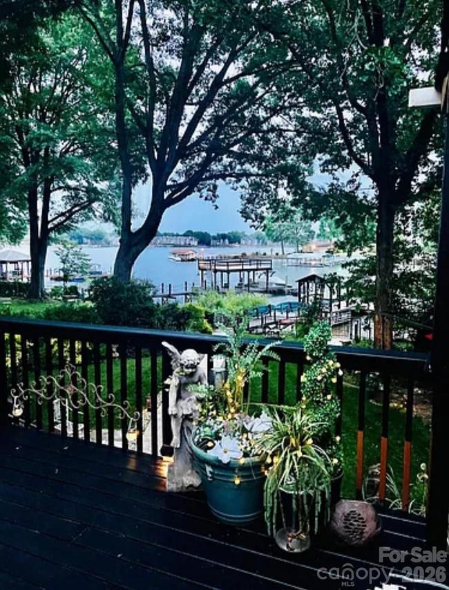 21510 Norman Shores Dr., Cornelius, NC 28031