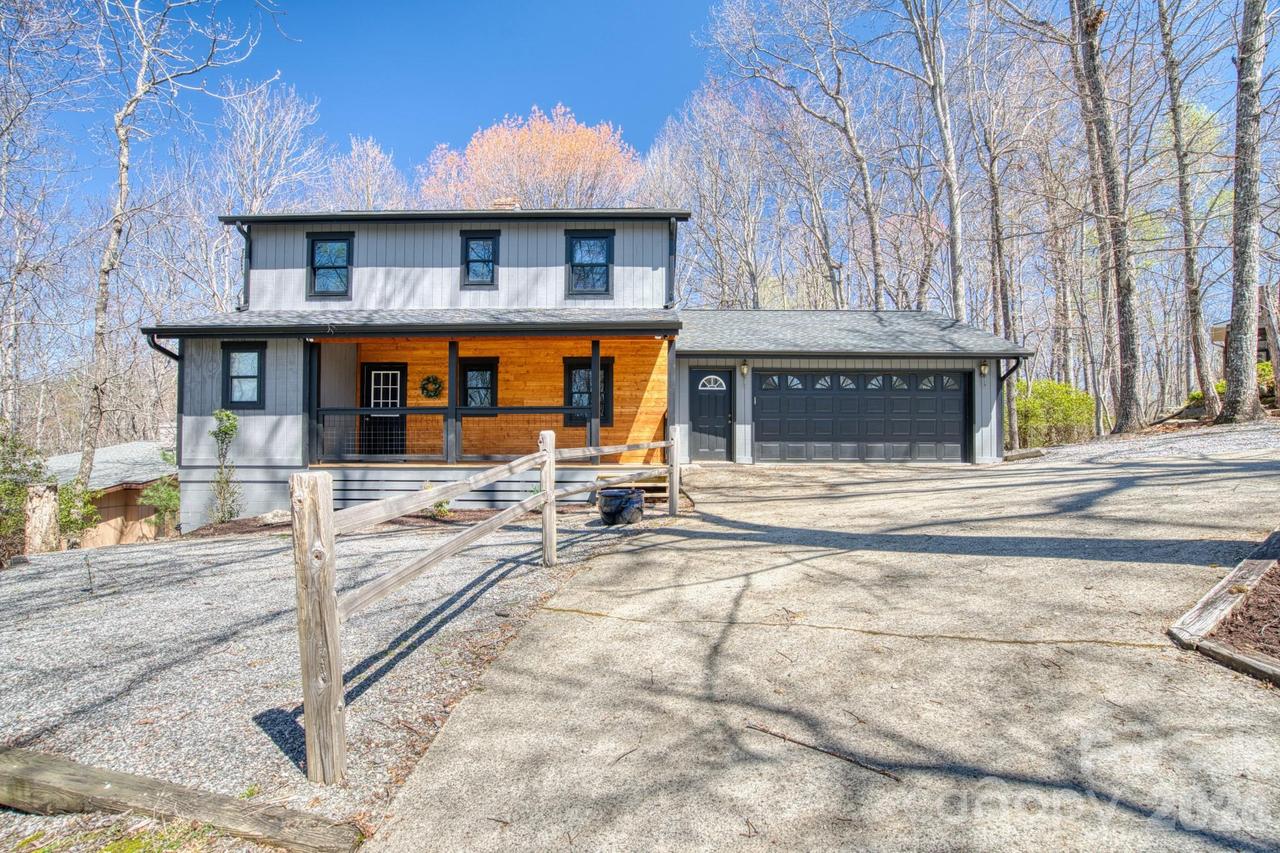 46 Wahuhu Ct., Brevard, NC 28712