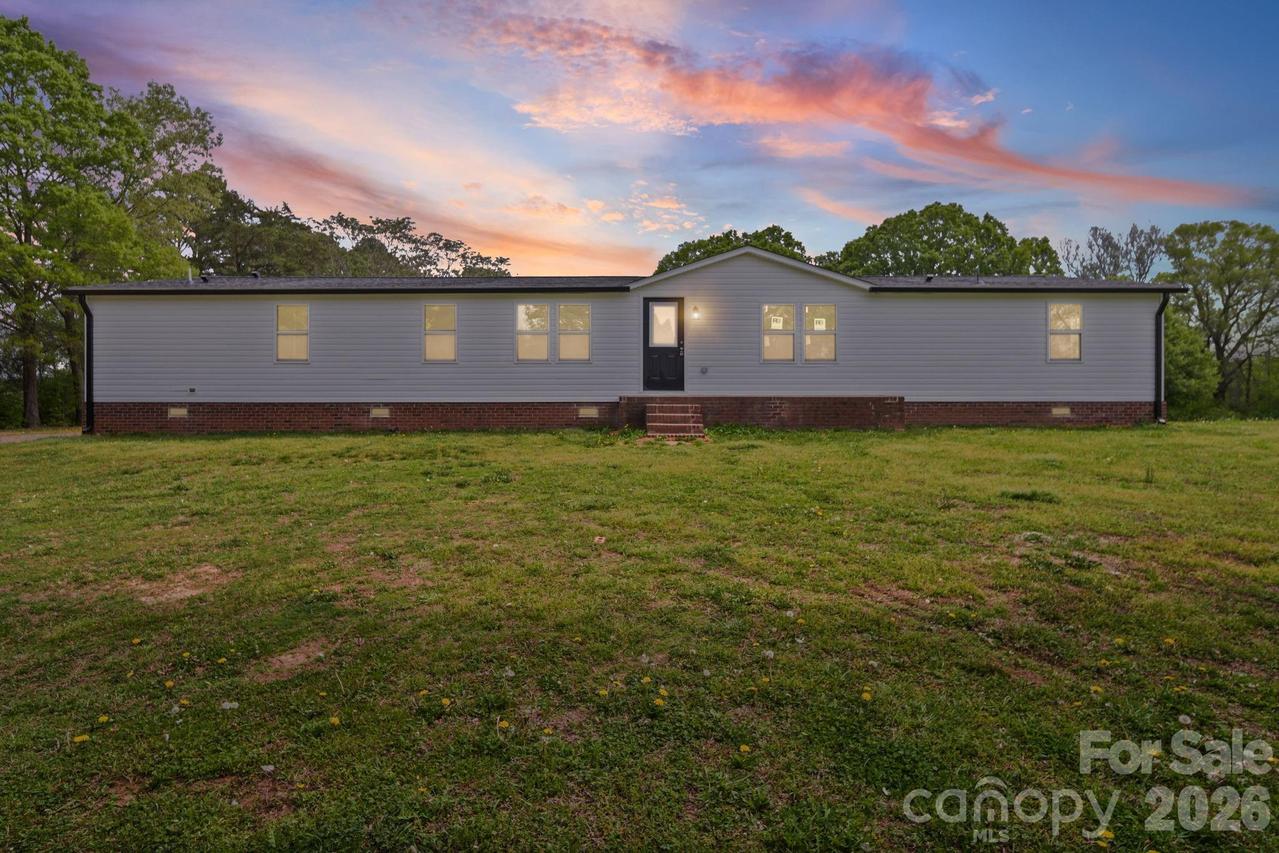 8592 Amanda Ln., Norwood, NC 28128