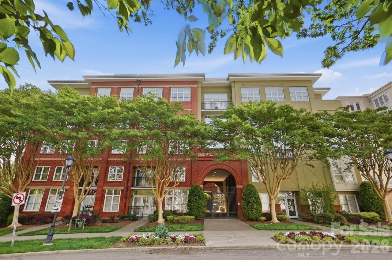 1320 Fillmore Ave. #403, Charlotte, NC 28203