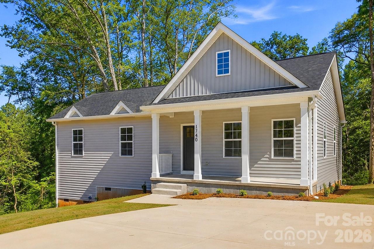1740 Moss Ct., Gastonia, NC 28054