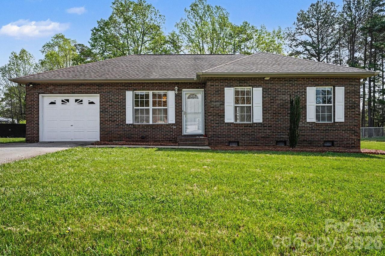 4936 Tumbling Creek Rd., Conover, NC 28613