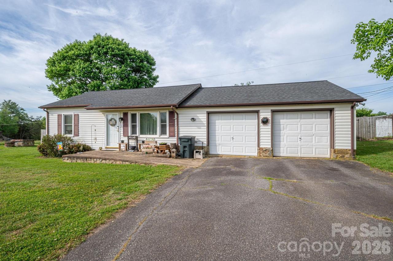 104 White St., Casar, NC 28020