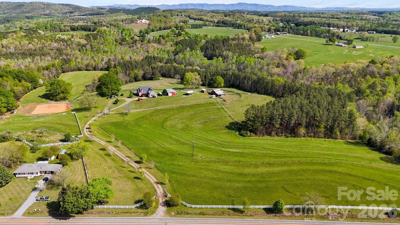 319 Hopewell Rd., Ellenboro, NC 28040