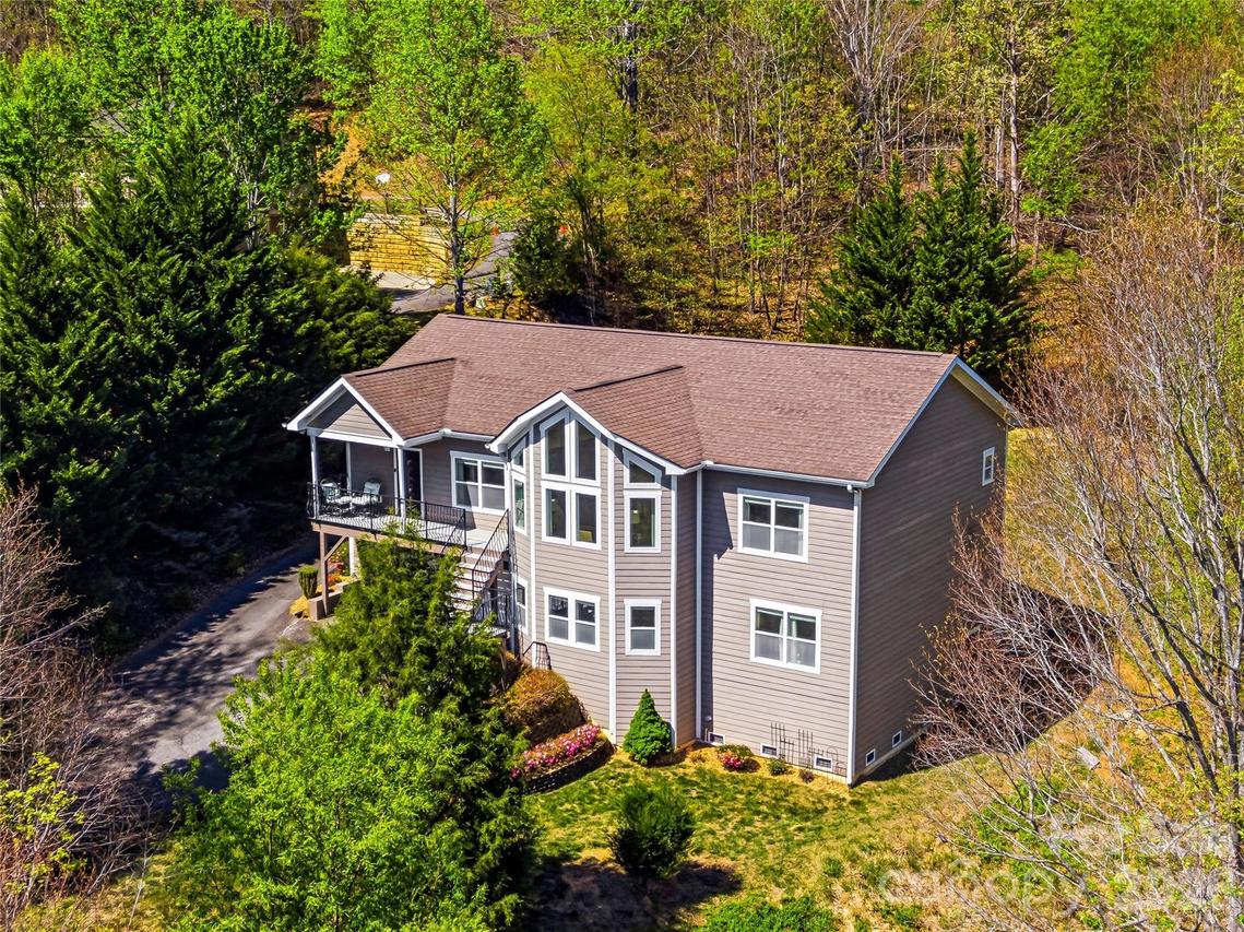 24 Sunnie Rae Ln., Candler, NC 28715