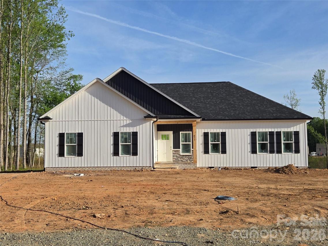271 Stonybrook Dr., Lexington, NC 27295