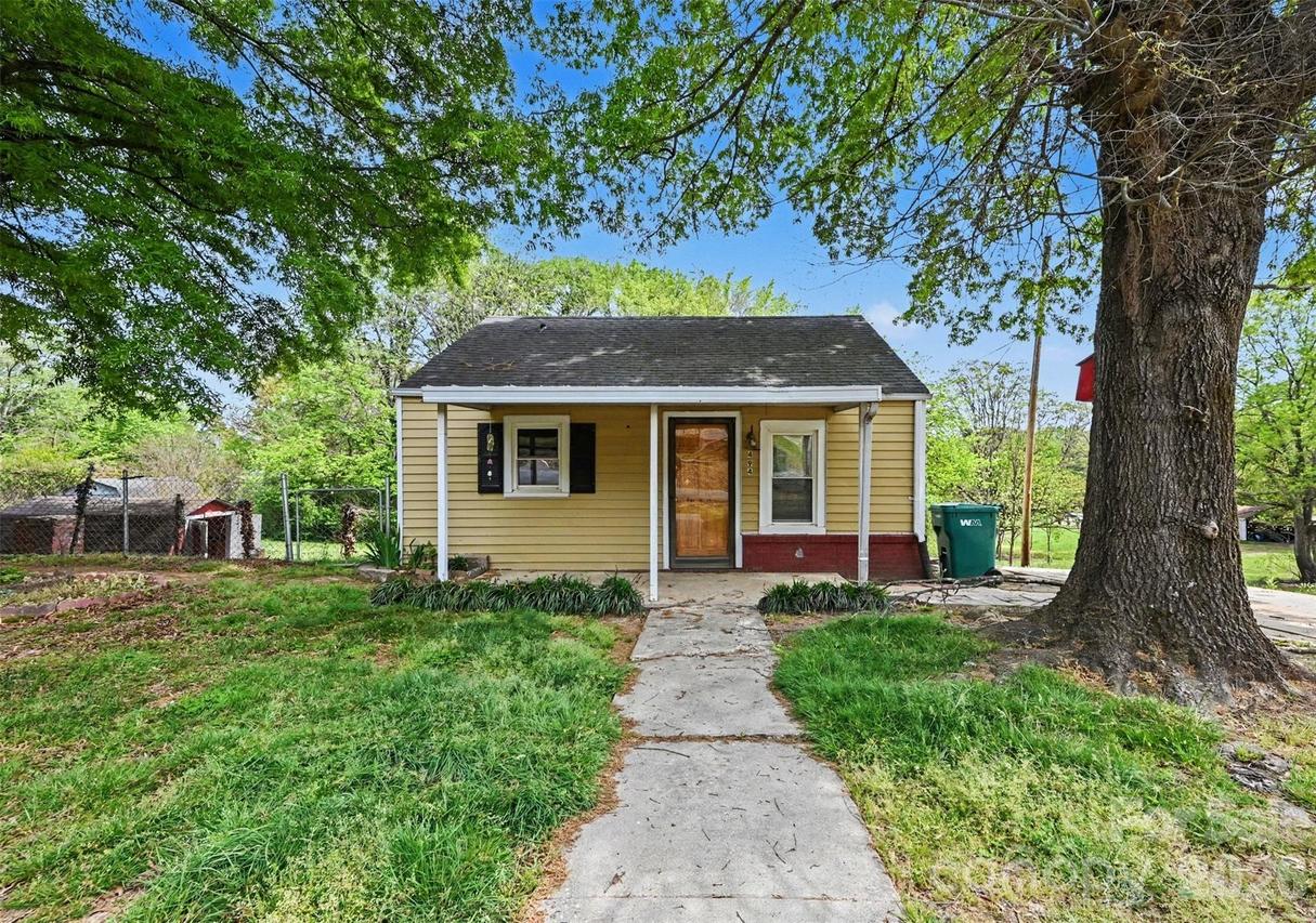 1494 Hilltop St., Albemarle, NC 28001