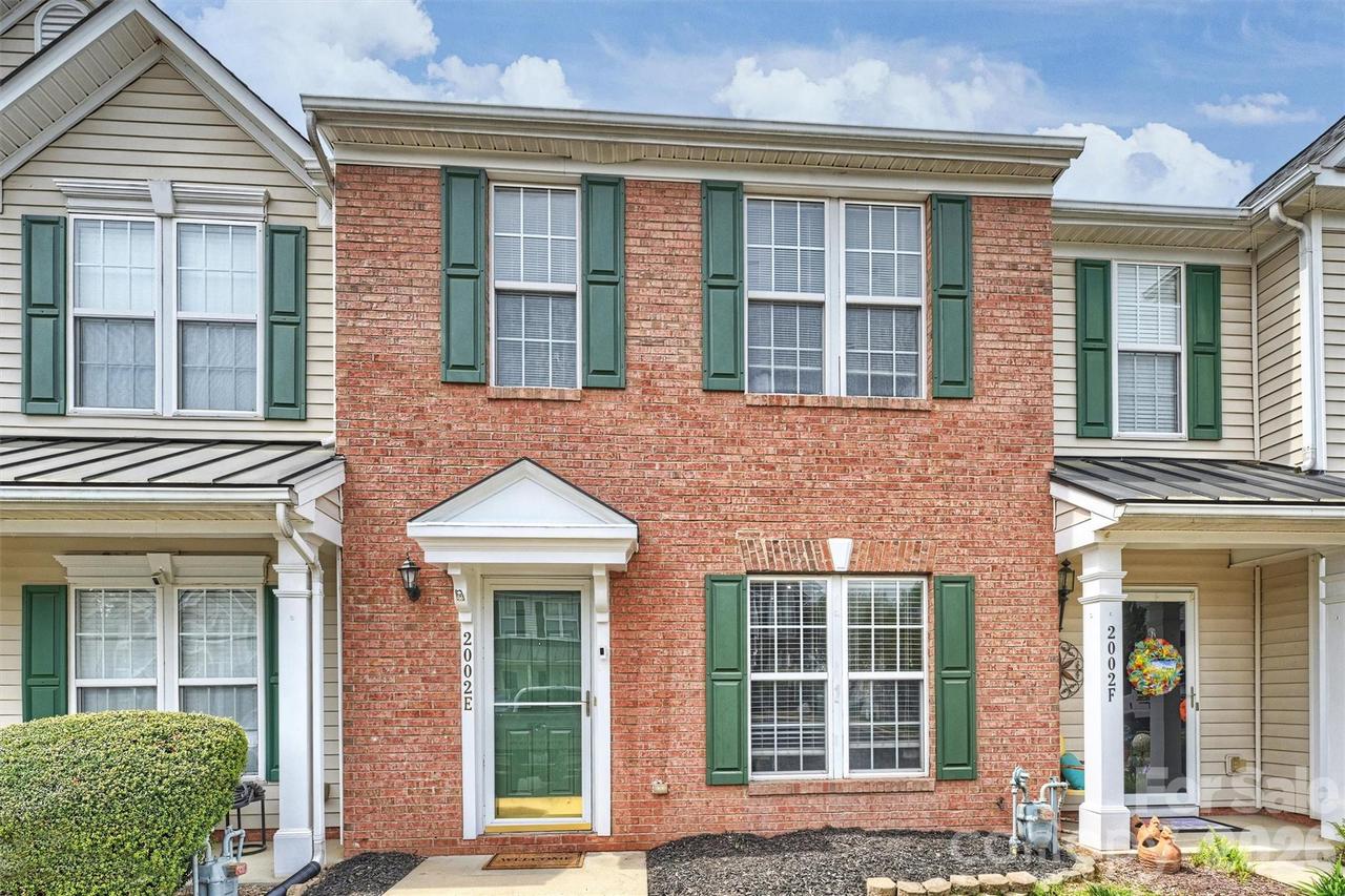 2002 Cramerton Village Dr., Cramerton, NC 28032