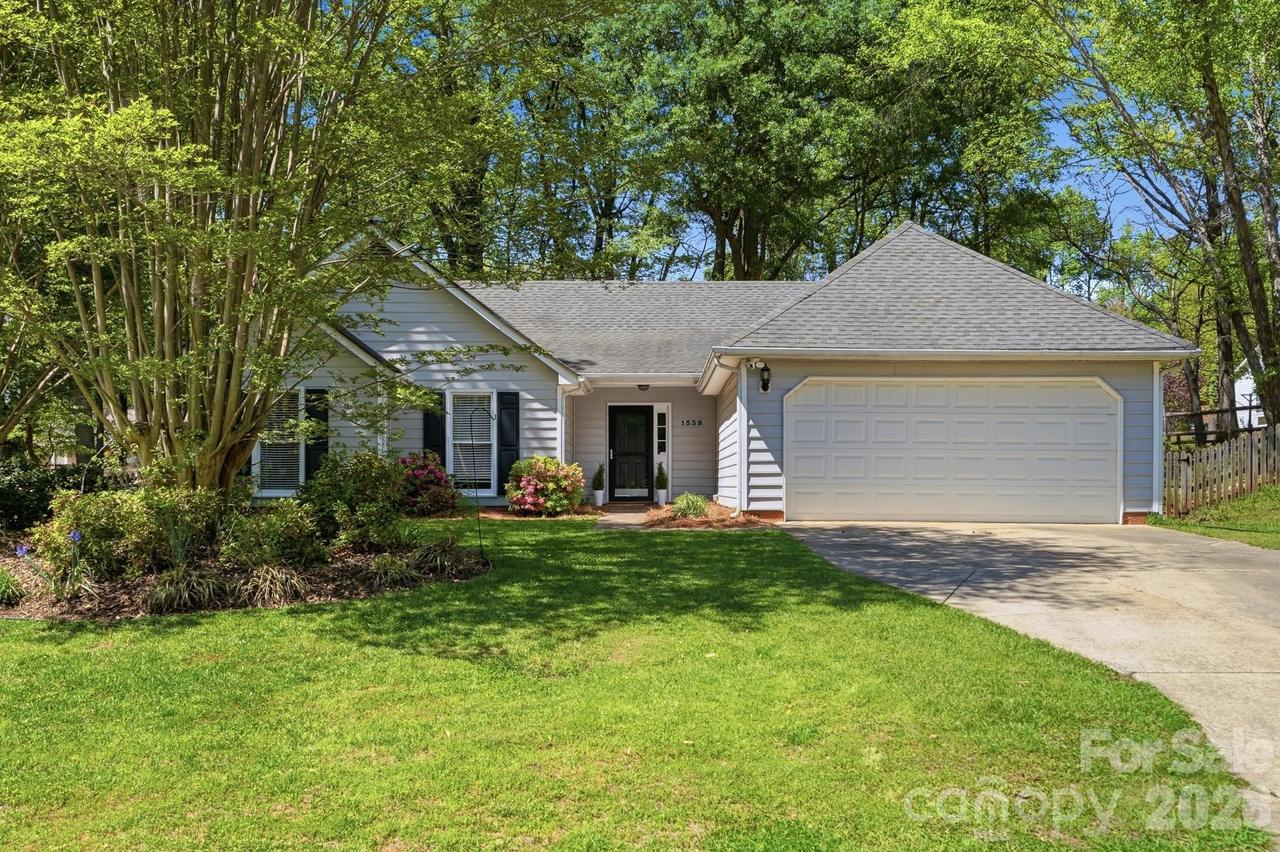 1539 Bear Mountain Rd., Charlotte, NC 28214