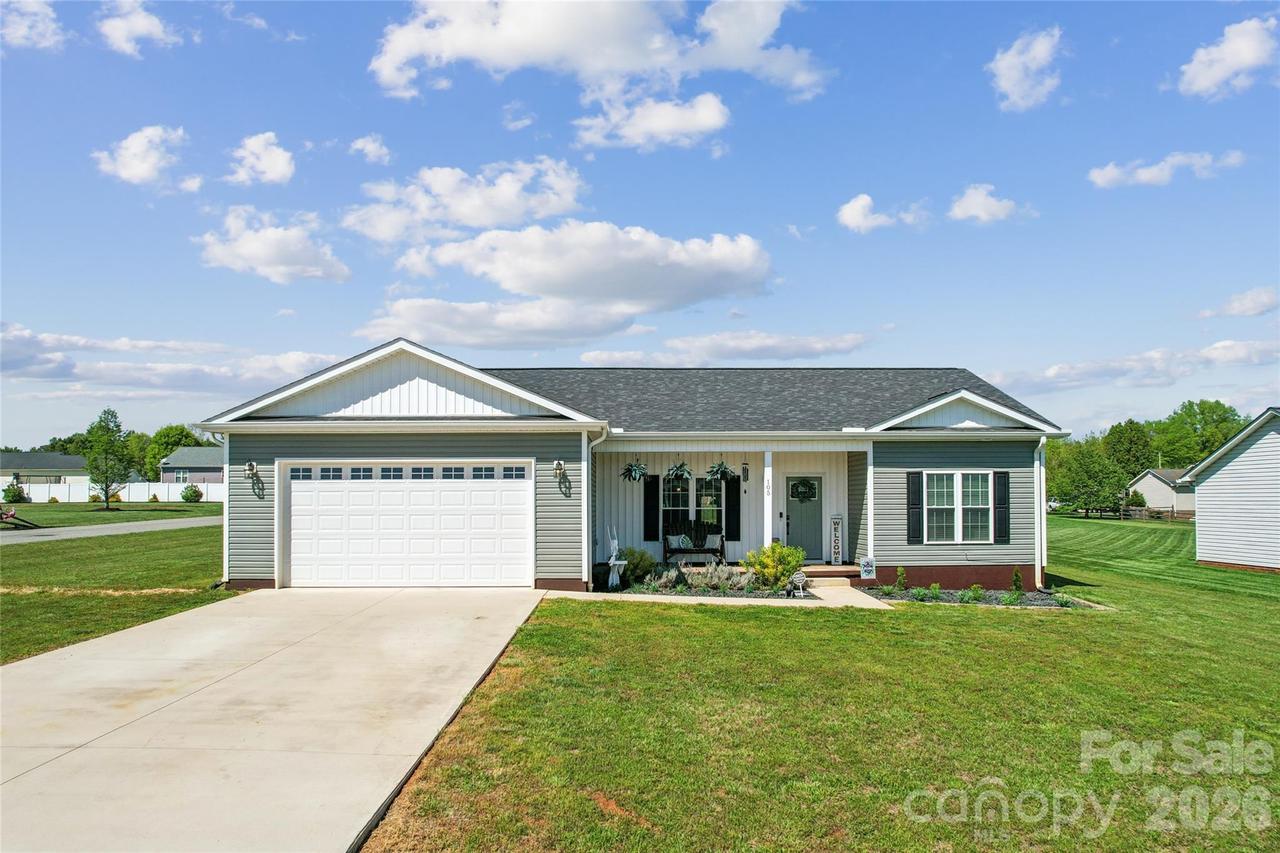 105 E Dundee Ct., Statesville, NC 28625