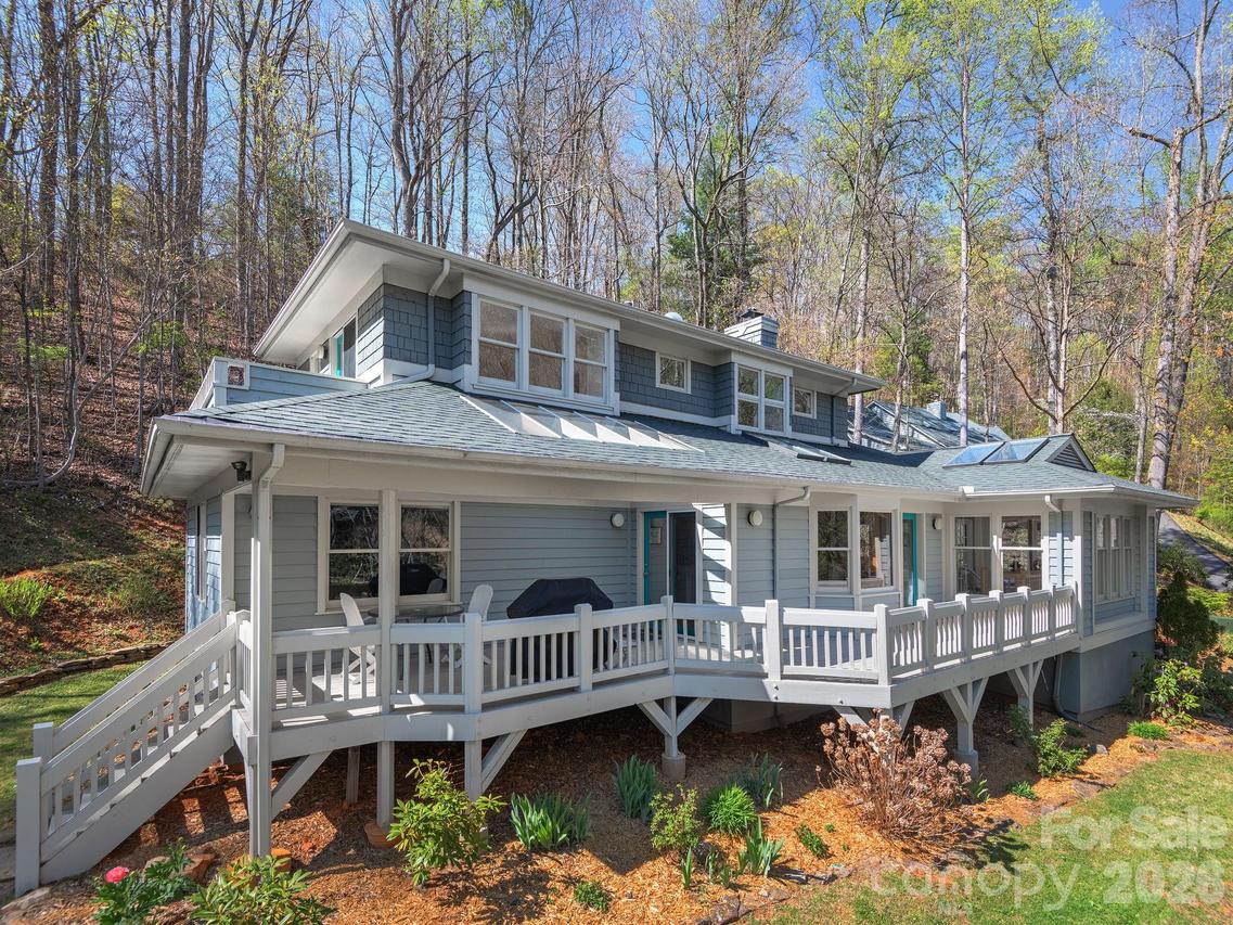 312 Covewood Tr., Asheville, NC 28805