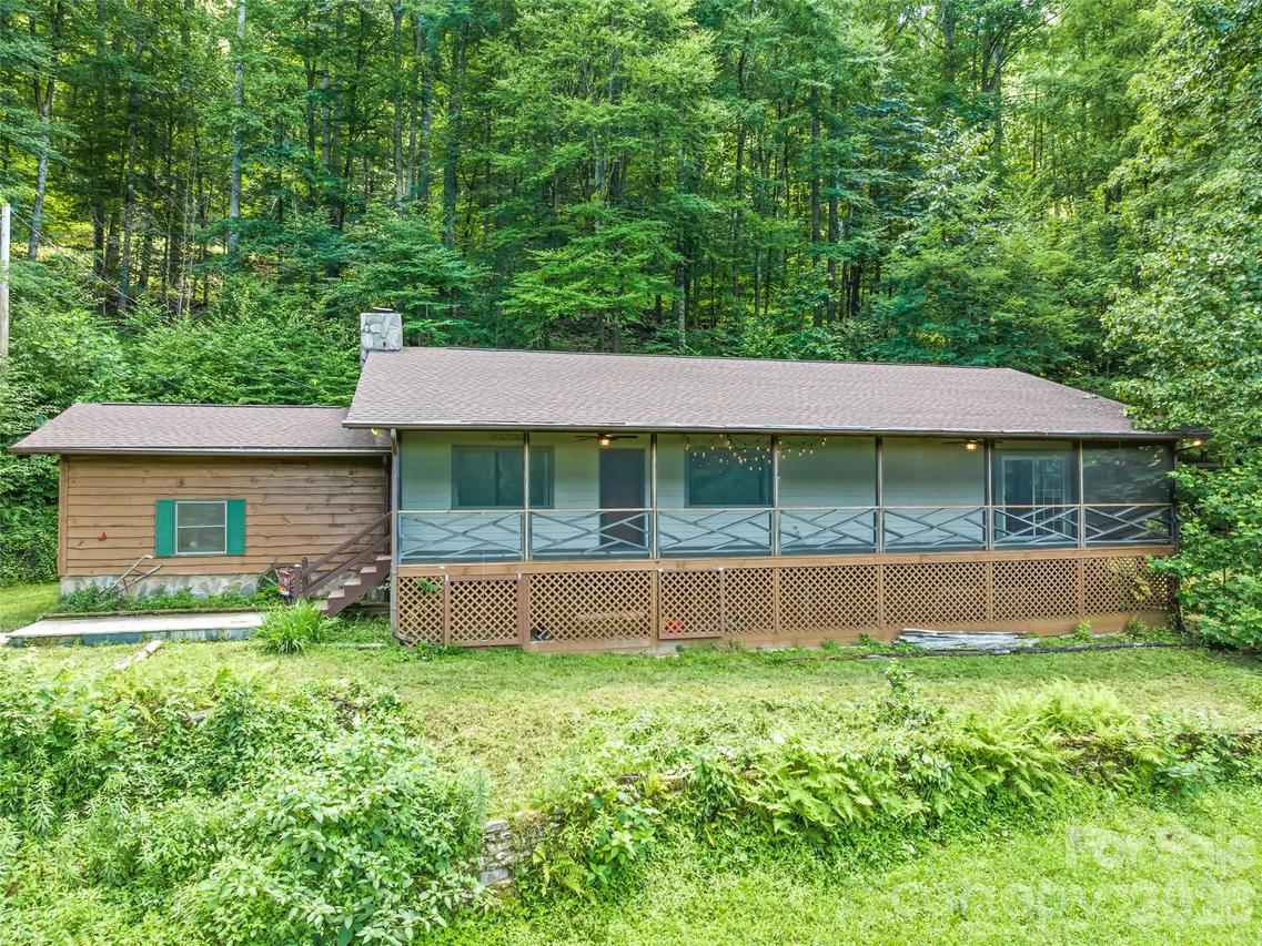 247 Three Springs Dr., Sylva, NC 28779