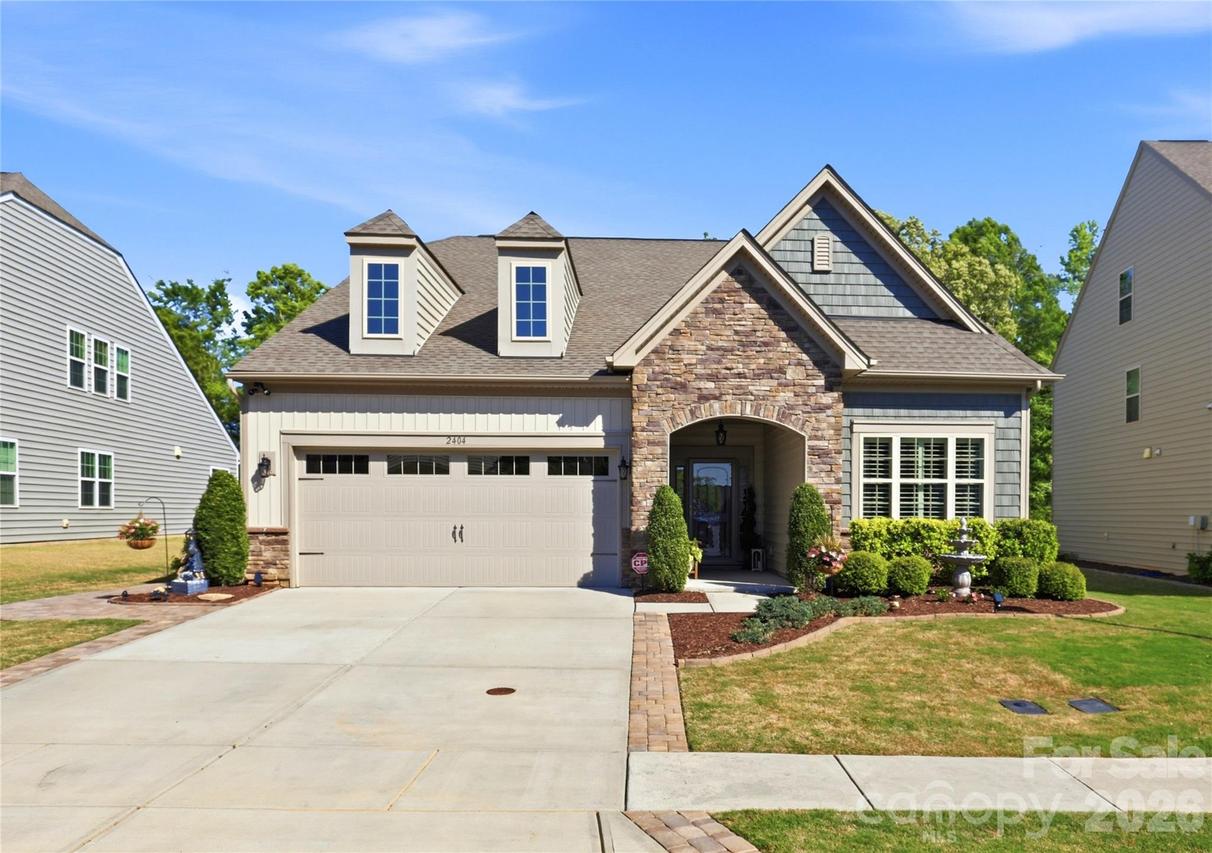 2404 Napa Valley Dr., Waxhaw, NC 28173