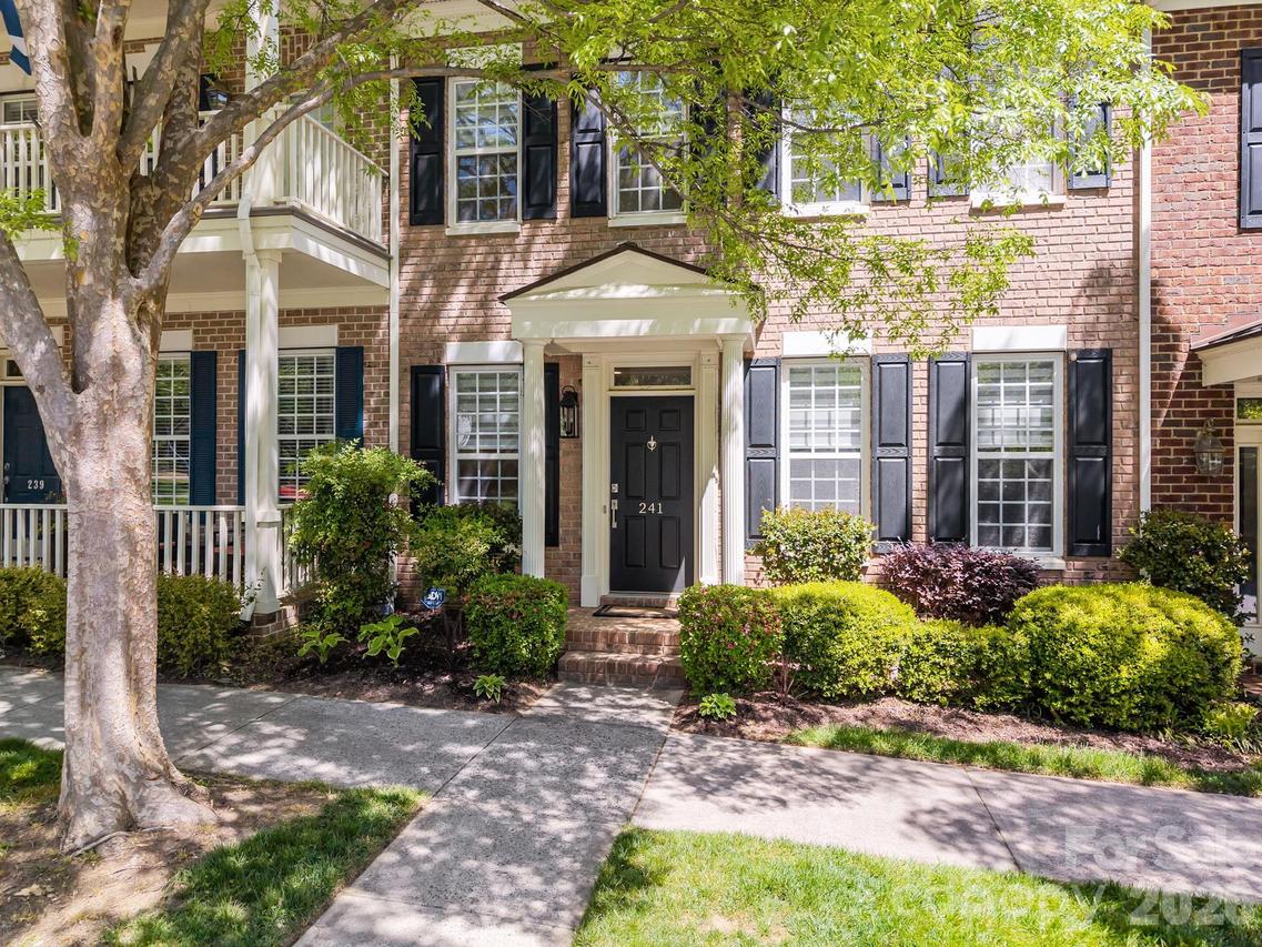 241 N Faulkner Way, Davidson, NC 28036