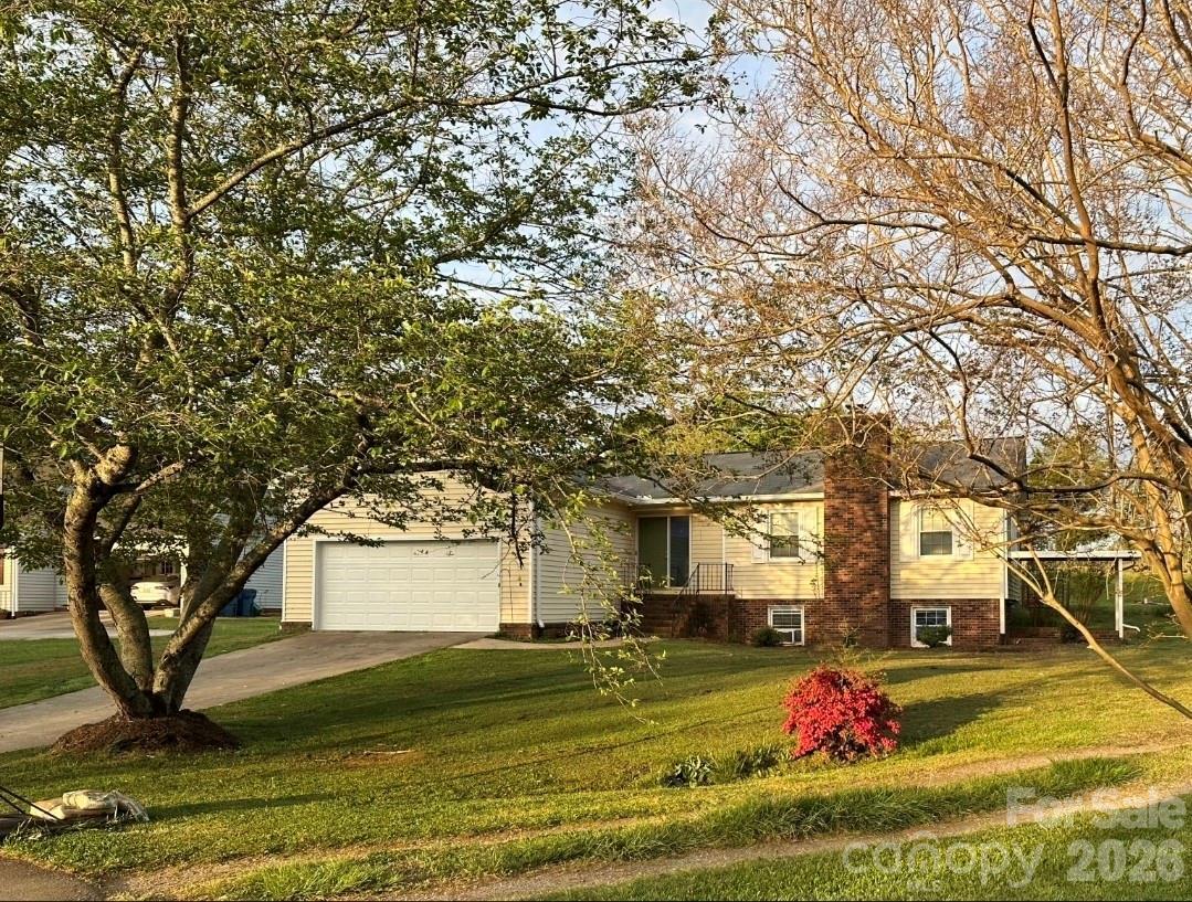 1730 Hamilton St., Hickory, NC 28602