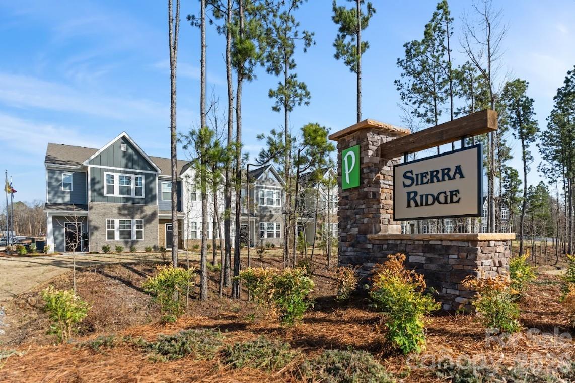 4136 Olympus Ave. #302, Gastonia, NC 28052