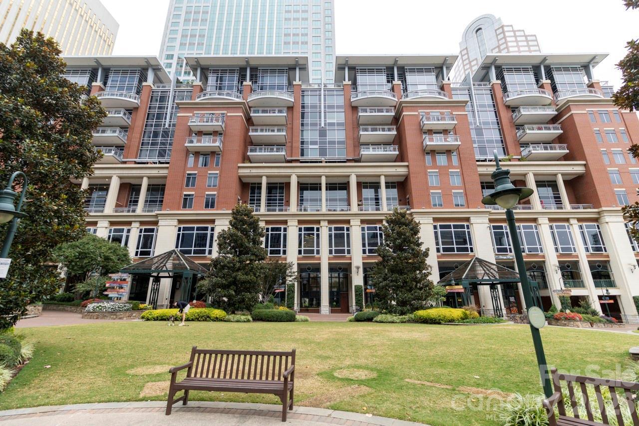 435 S Tryon St. #901, Charlotte, NC 28202