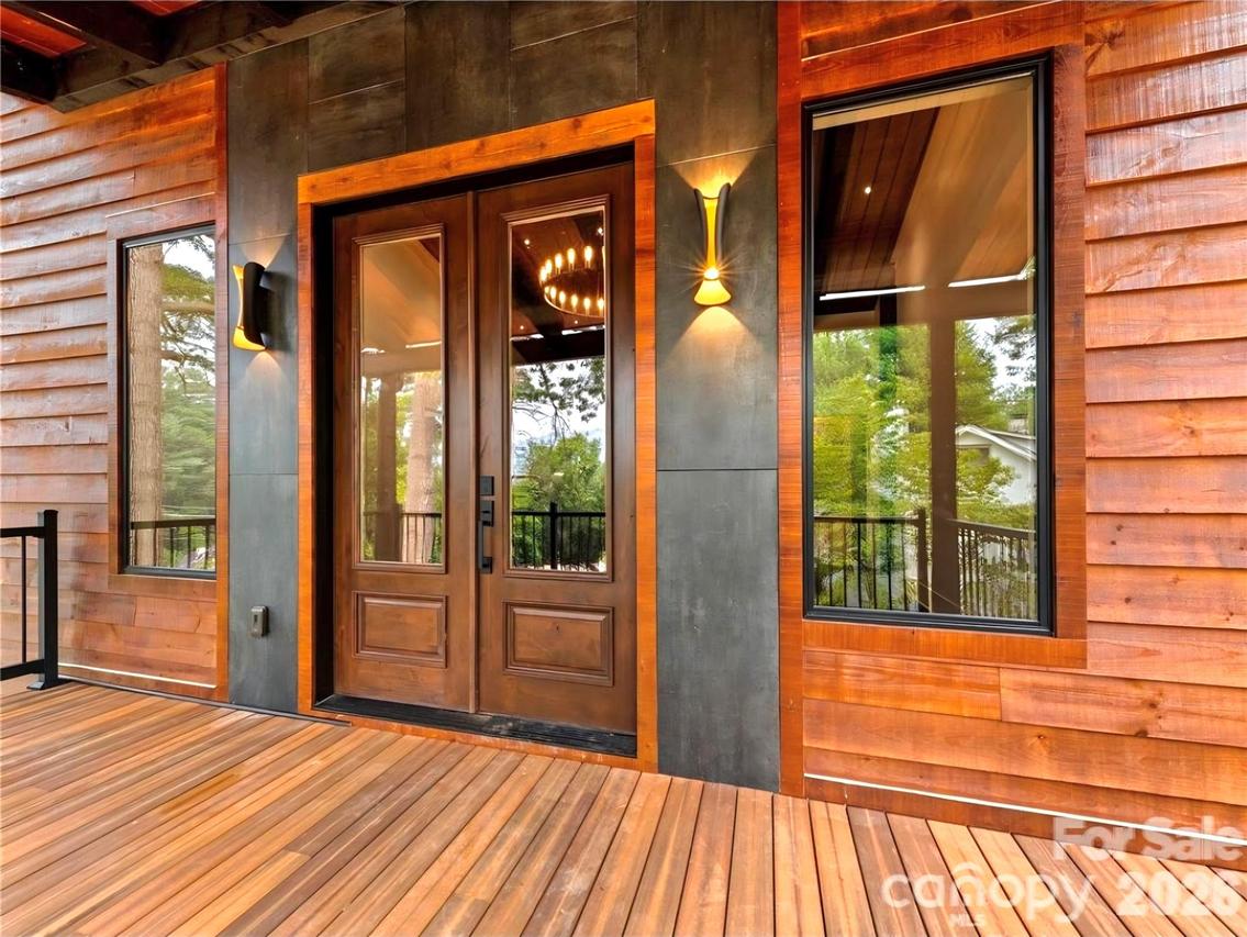 90 Summitt St., Waynesville, NC 28786