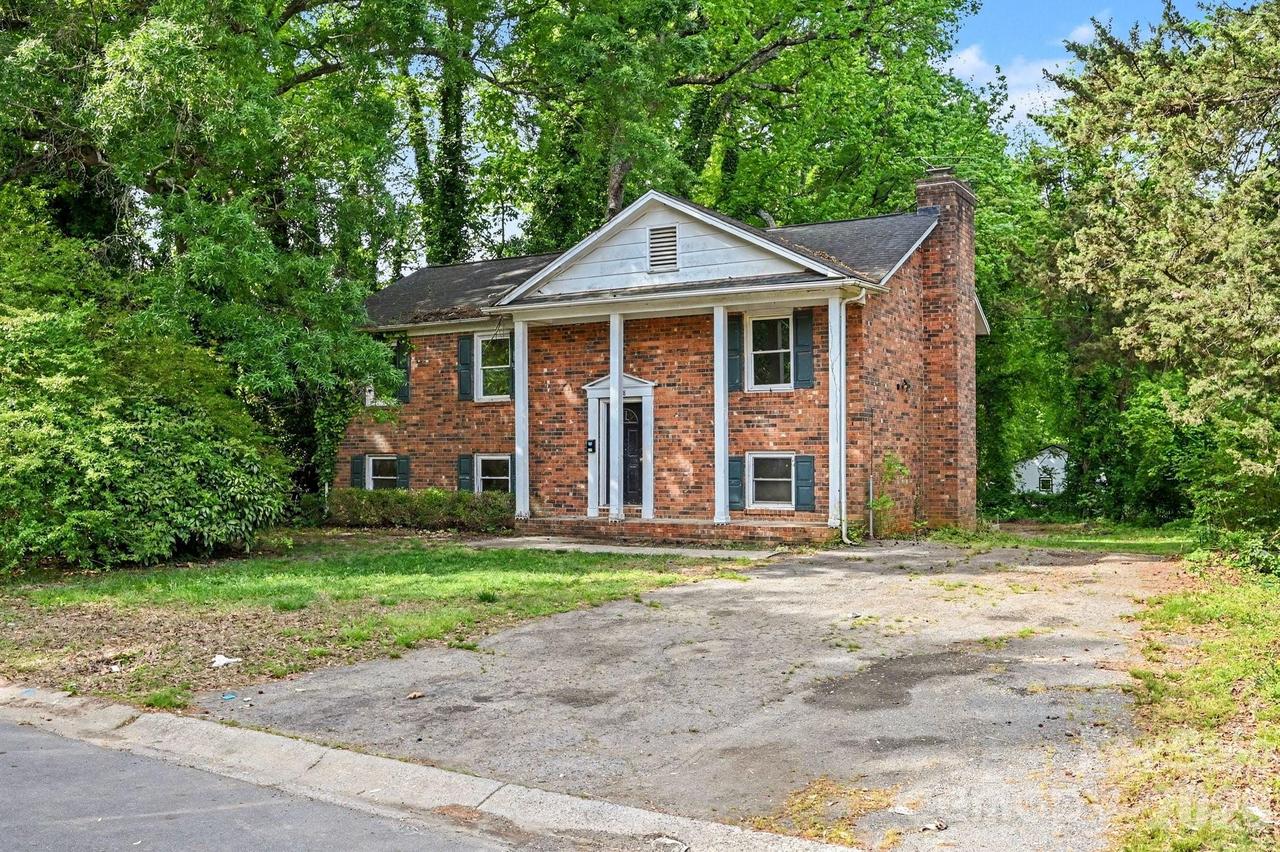 5508 Viewmont Dr., Charlotte, NC 28215