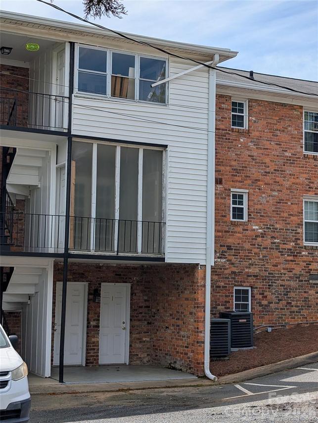 916 Mcalway Rd. #D, Charlotte, NC 28211