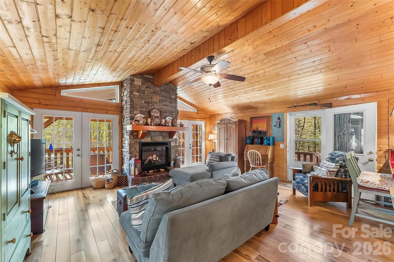 152 Brown Farm Dr., Marion, NC 28752