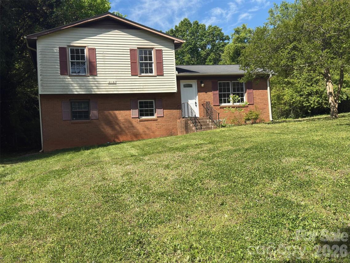 816 Anne Ave., Waxhaw, NC 28173