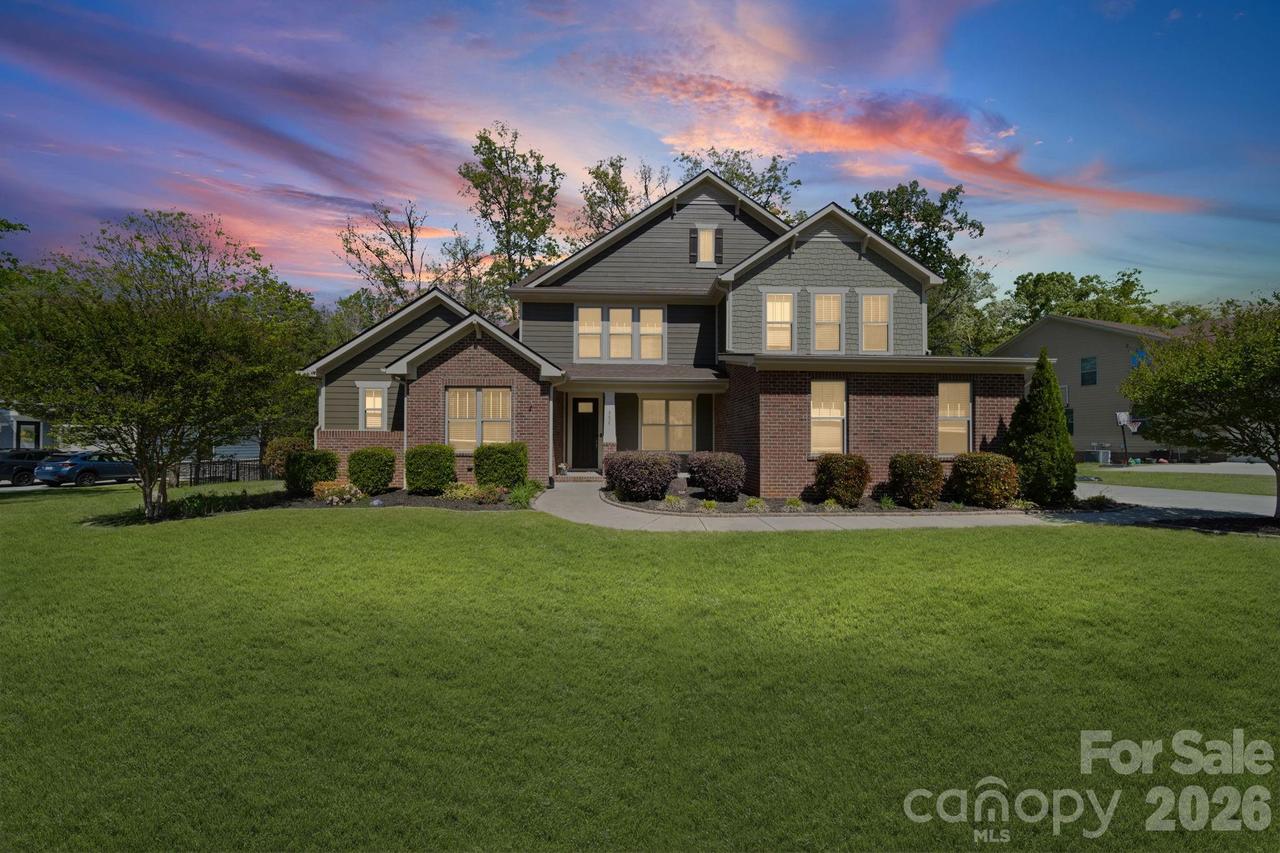 8635 Whitehawk Hill Rd., Waxhaw, NC 28173