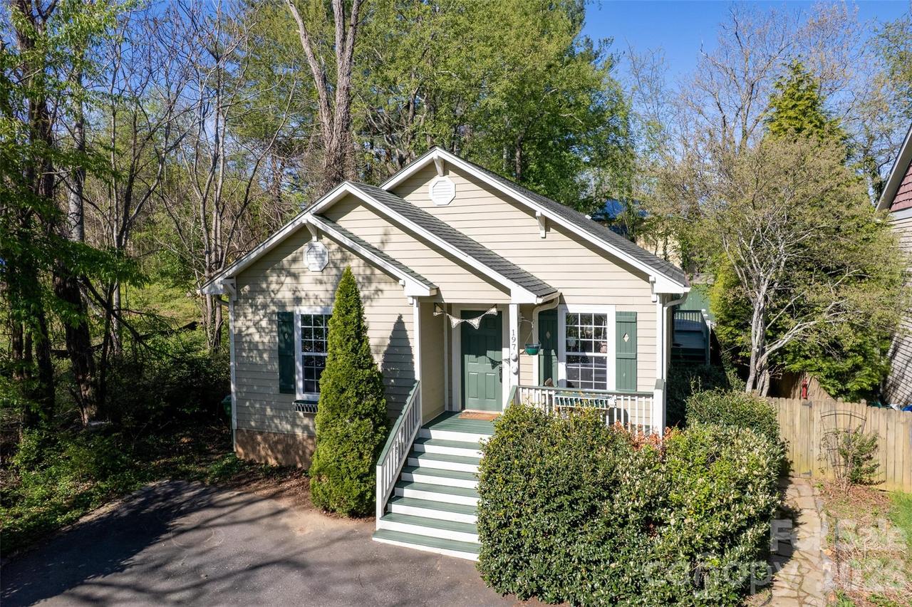 197 Deaver St., Asheville, NC 28806