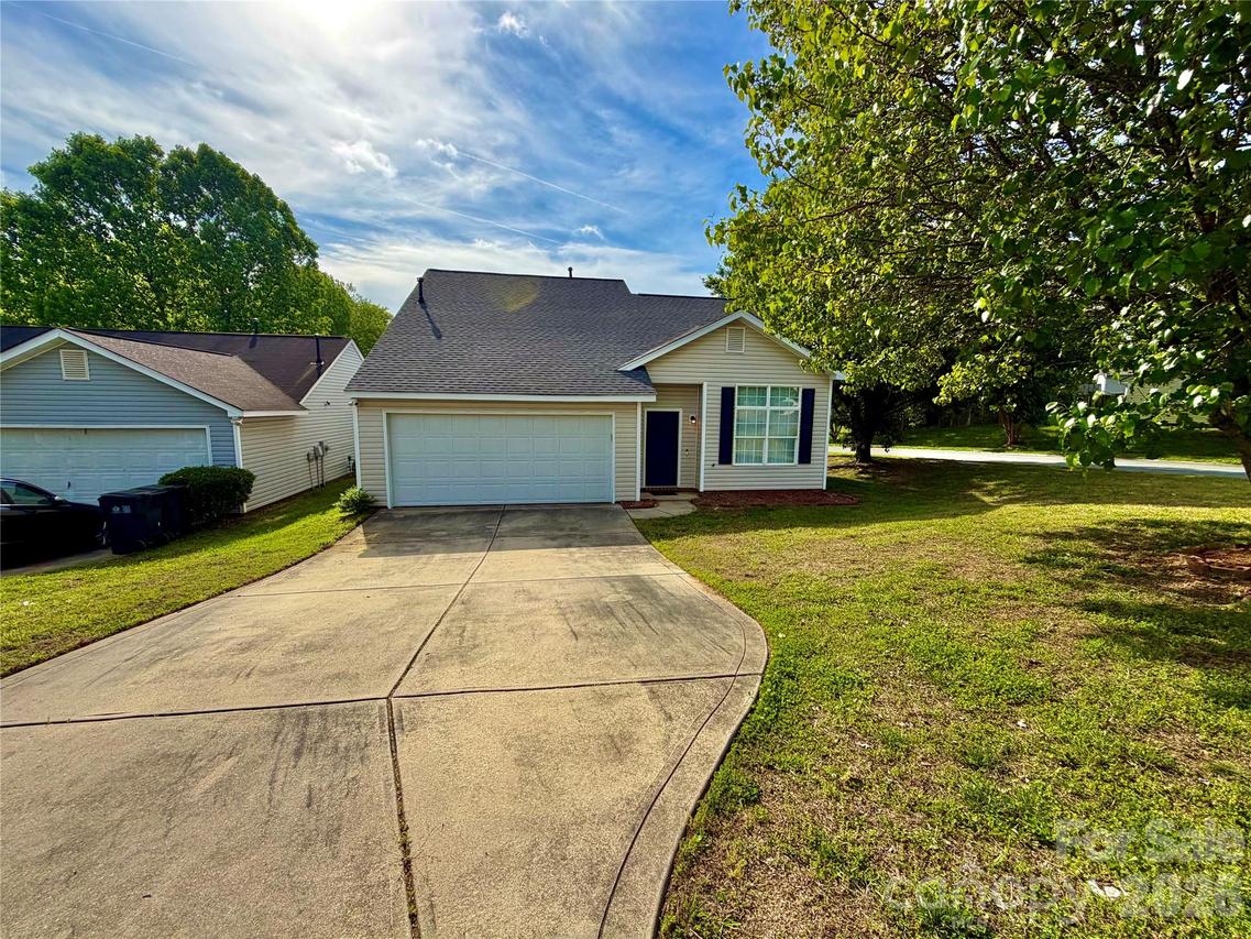 1938 Sunset Village Dr., Charlotte, NC 28216