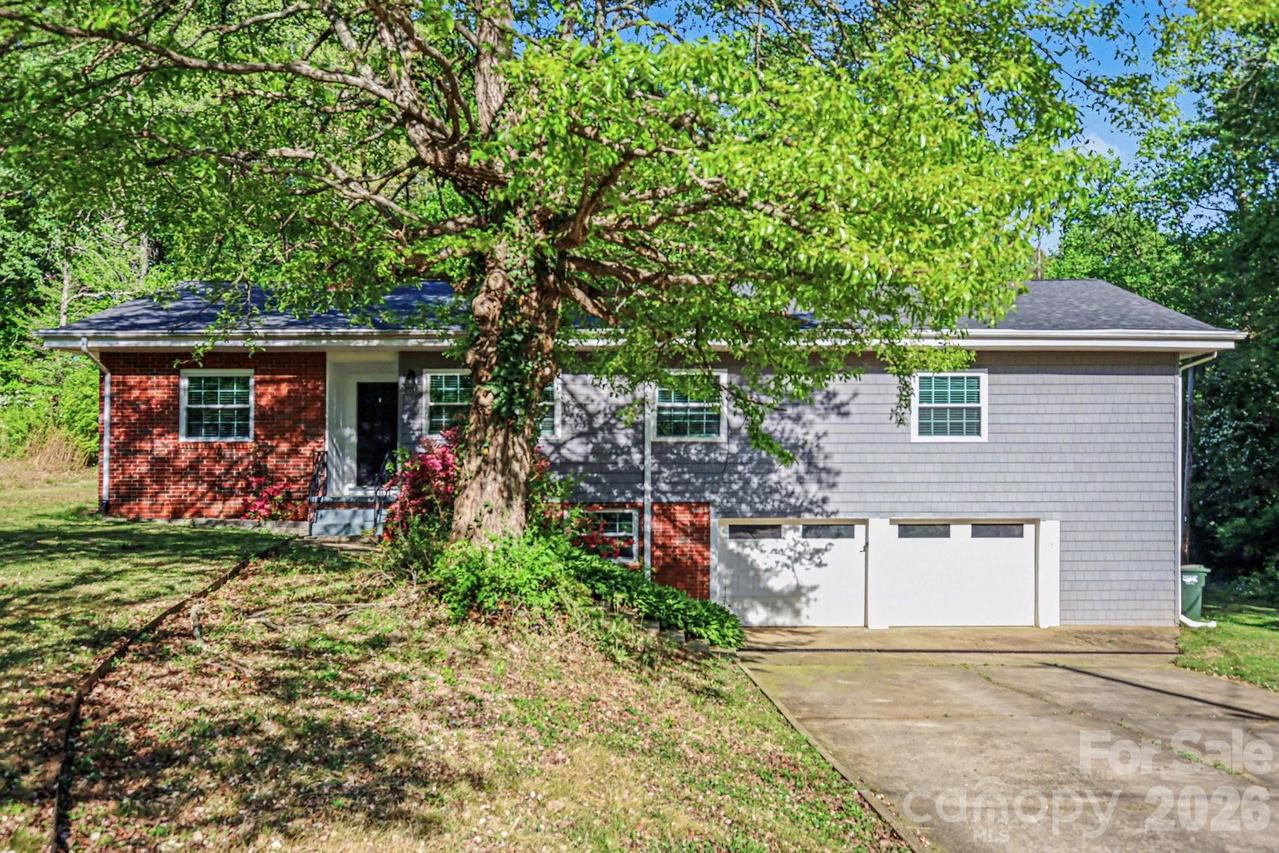 2330 18th St., Hickory, NC 28601