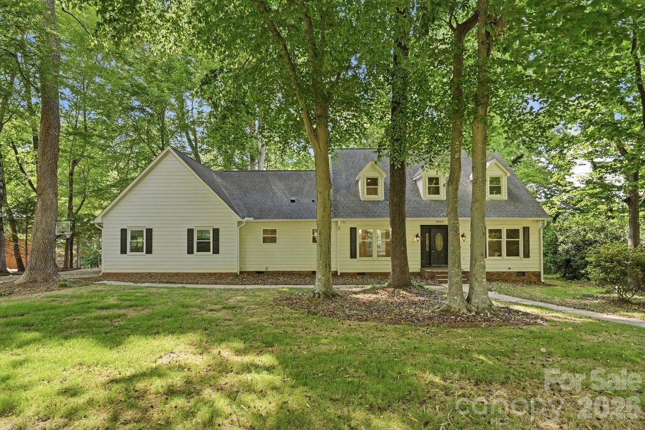3323 Lincoln Ln., Gastonia, NC 28056