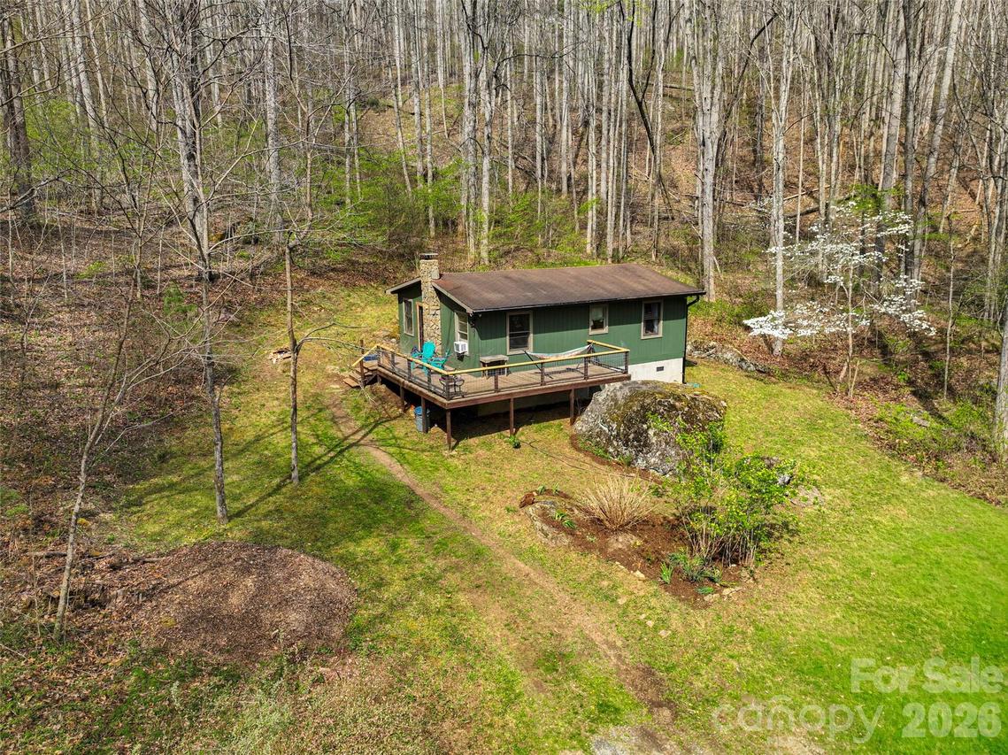 183 Stoney Fork Rd., Barnardsville, NC 28709