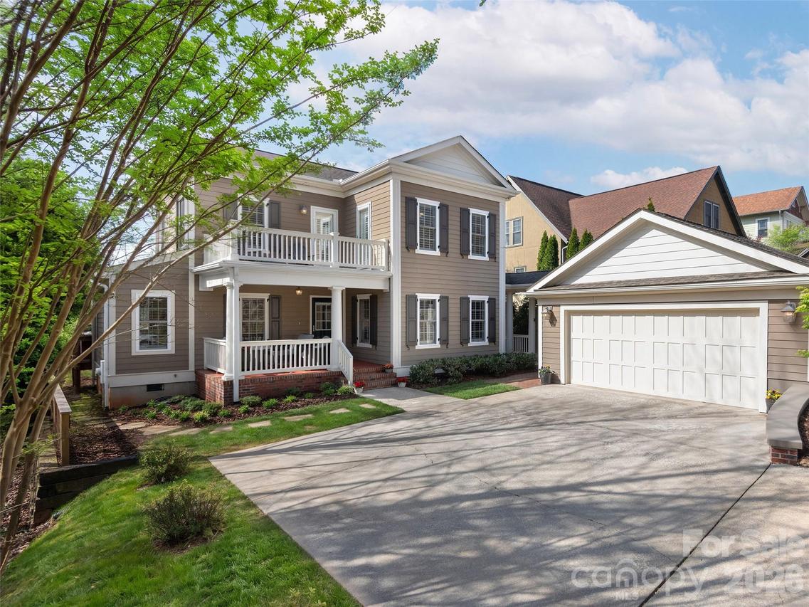 1672 Olmsted Dr., Asheville, NC 28803