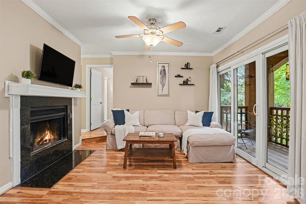 1109 E Morehead St. #5, Charlotte, NC 28204