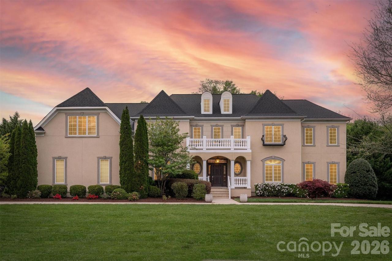 804 Wandering Way Dr., Waxhaw, NC 28173