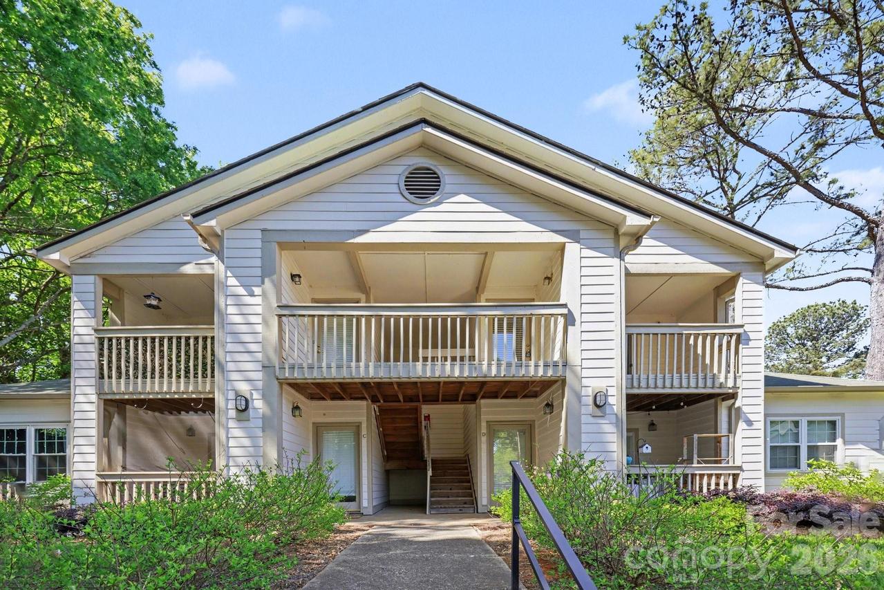1051 Churchill Downs Ct. #B, Charlotte, NC 28211