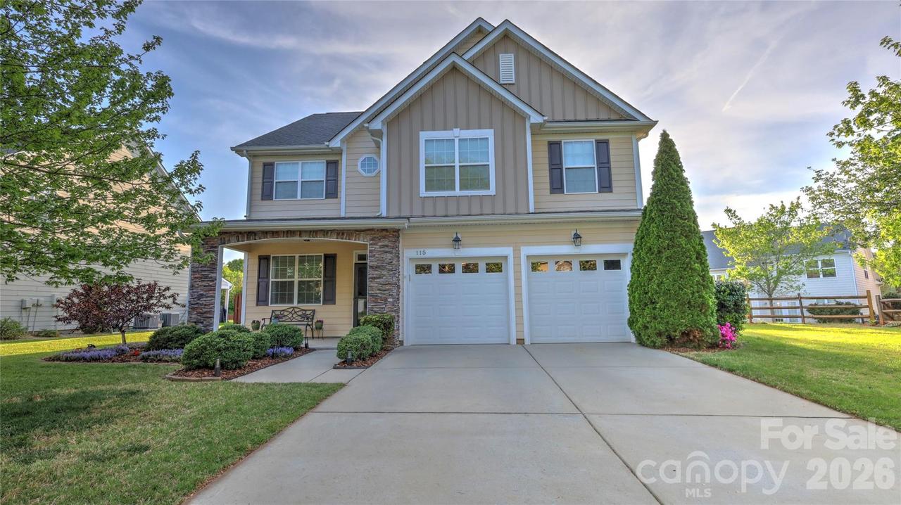 115 Runningdeer Dr., Mooresville, NC 28117