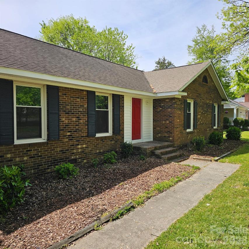 8825 Nightingale Ln., Charlotte, NC 28226