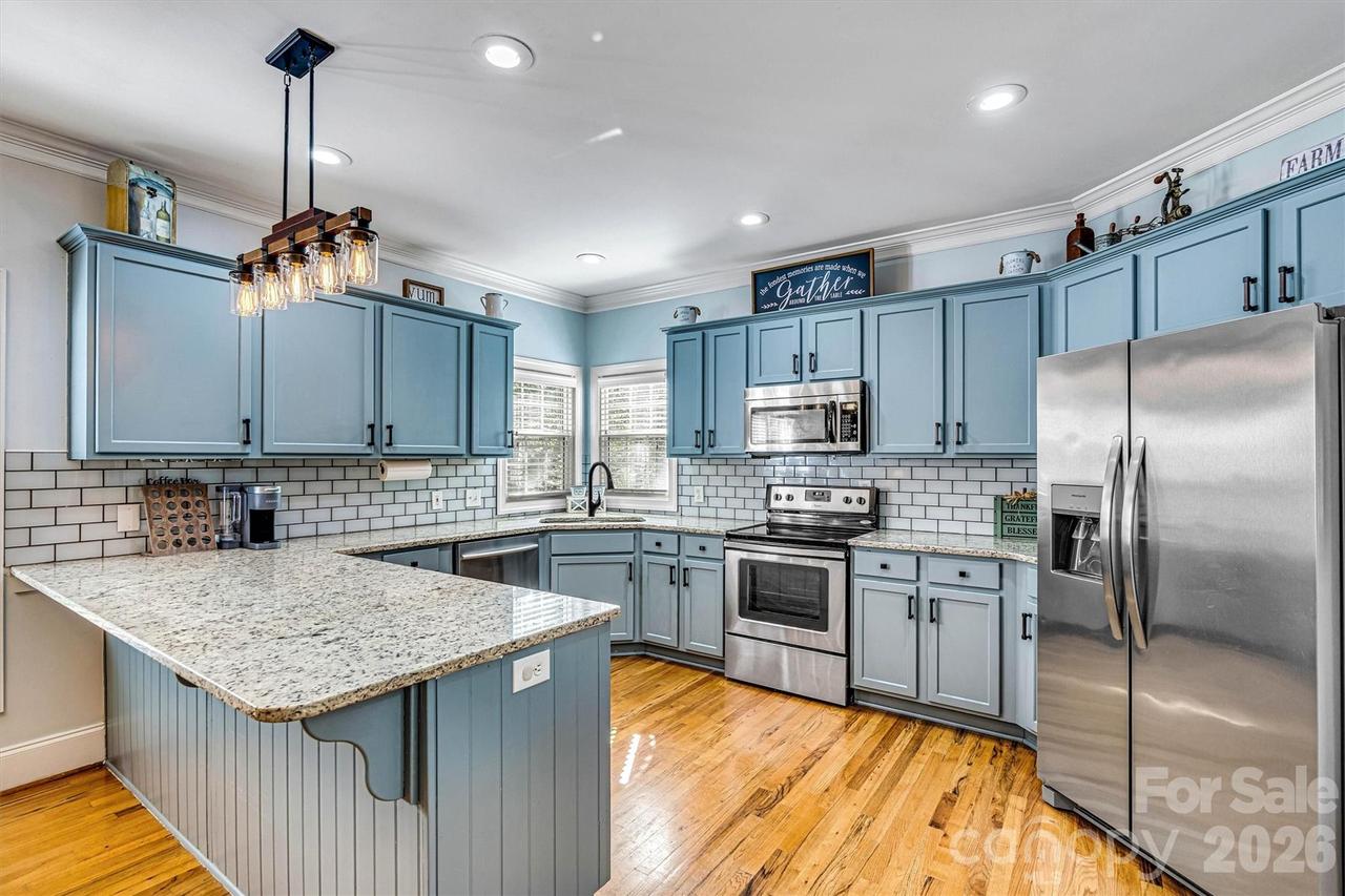 6208 Neptune Dr., Denver, NC 28037